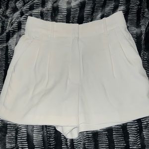 Aritzia Wilfred Effortless Shorts 3” - size 2